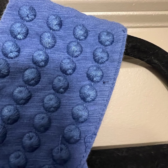 GUC Tommy Bahama Pearl Embroidered Blue Sleeveless Shift Dress Size Small - Picture 3 of 5